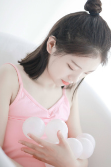 婬荡的寡妇播放